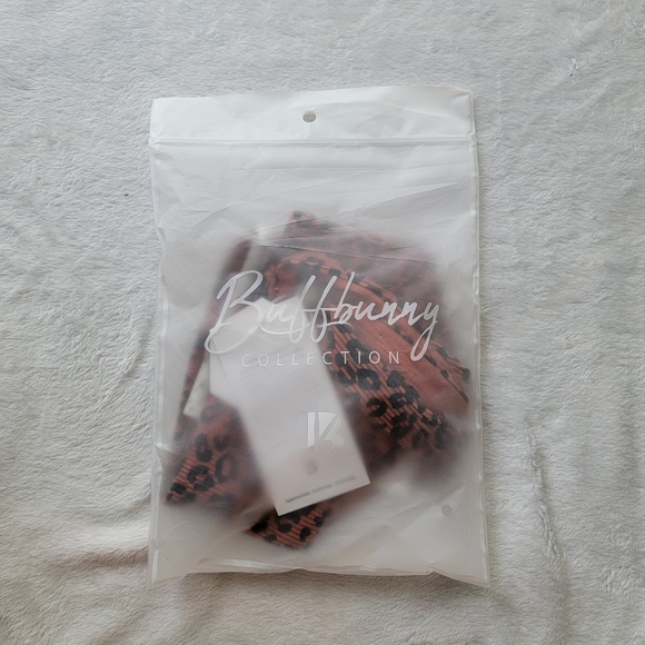 Buffbunny Chasing Waterfalls Bikini Top - Picture 5 of 9